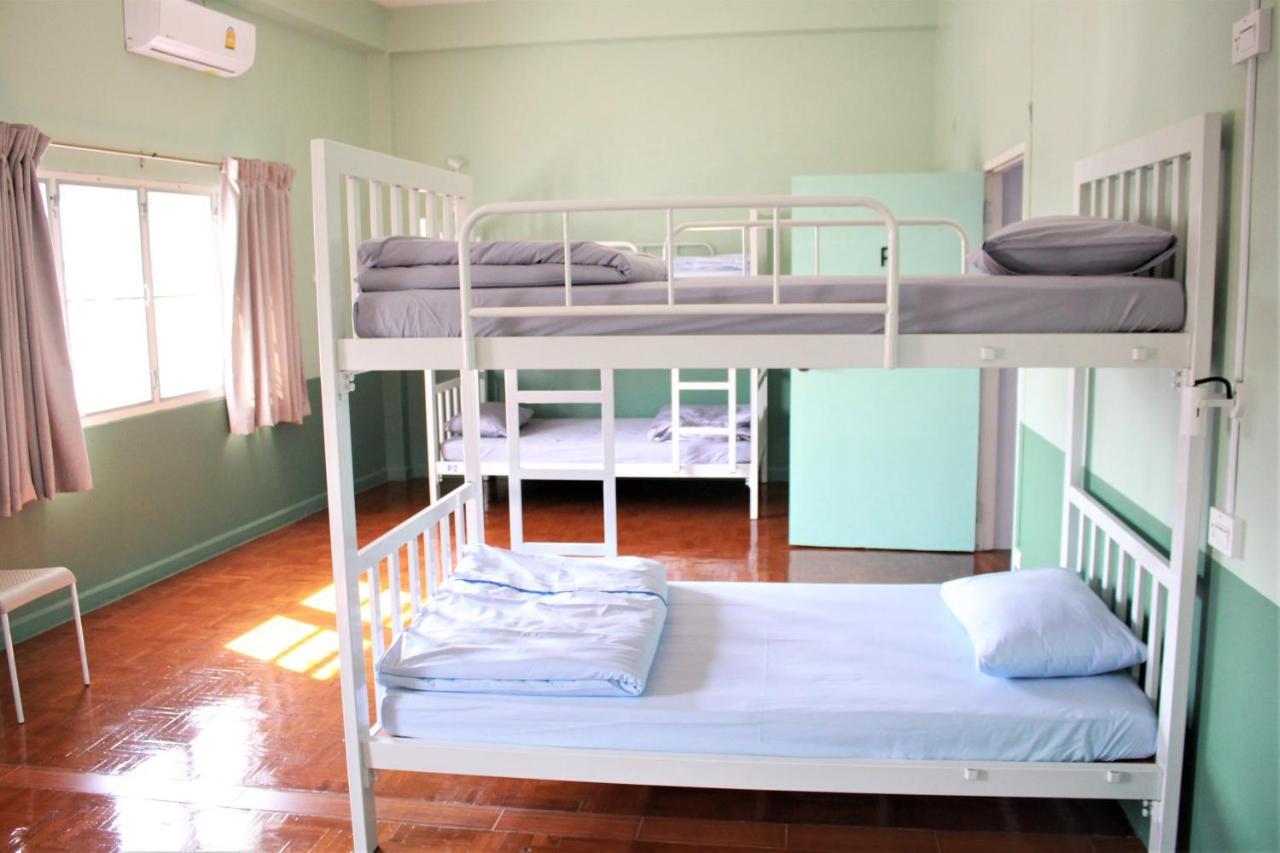 Sook Hostel (Adults Only) 치앙마이 외부 사진