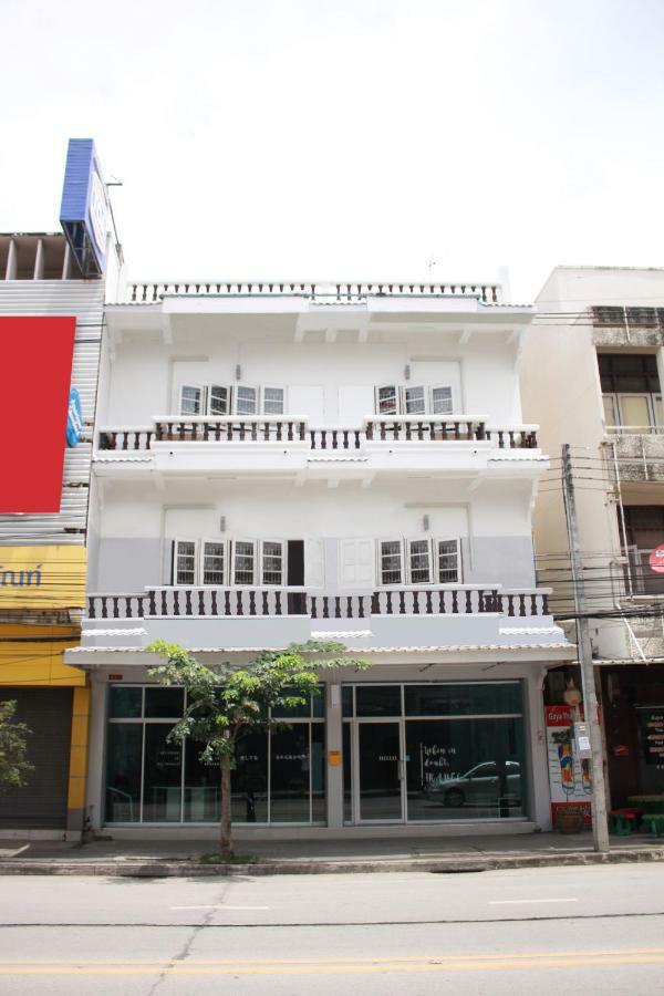 Sook Hostel (Adults Only) 치앙마이 외부 사진