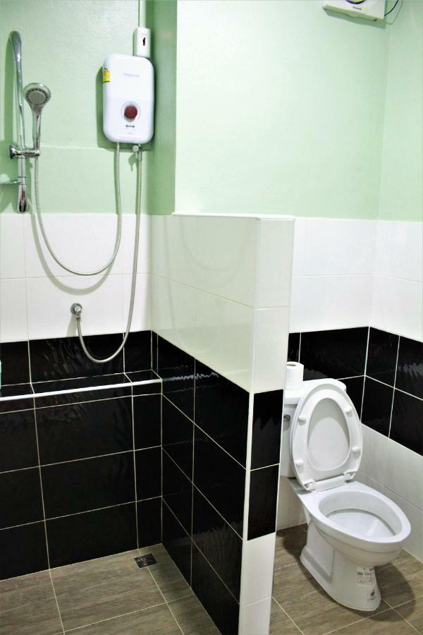 Sook Hostel (Adults Only) 치앙마이 외부 사진